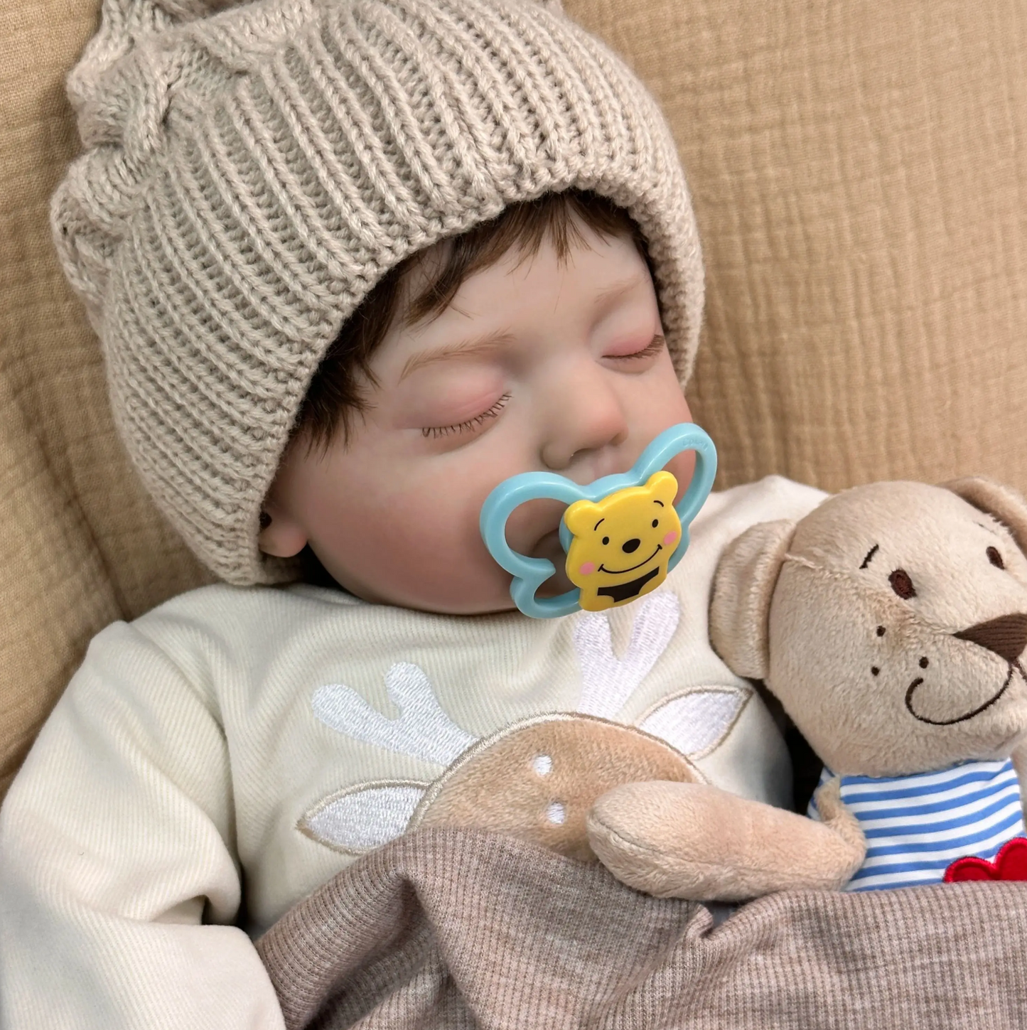 Avery – 50 cm-es alvó újjászületett babababa