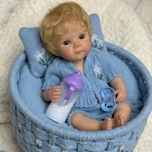 Millie – 33 cm-es teljes testű szilikon újjászületett baba nyitott szájjal